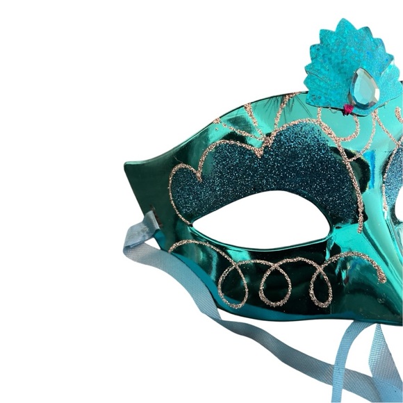 Fancy Feather Masquerade Mask - Turquoise & Black - Picture 4 of 5